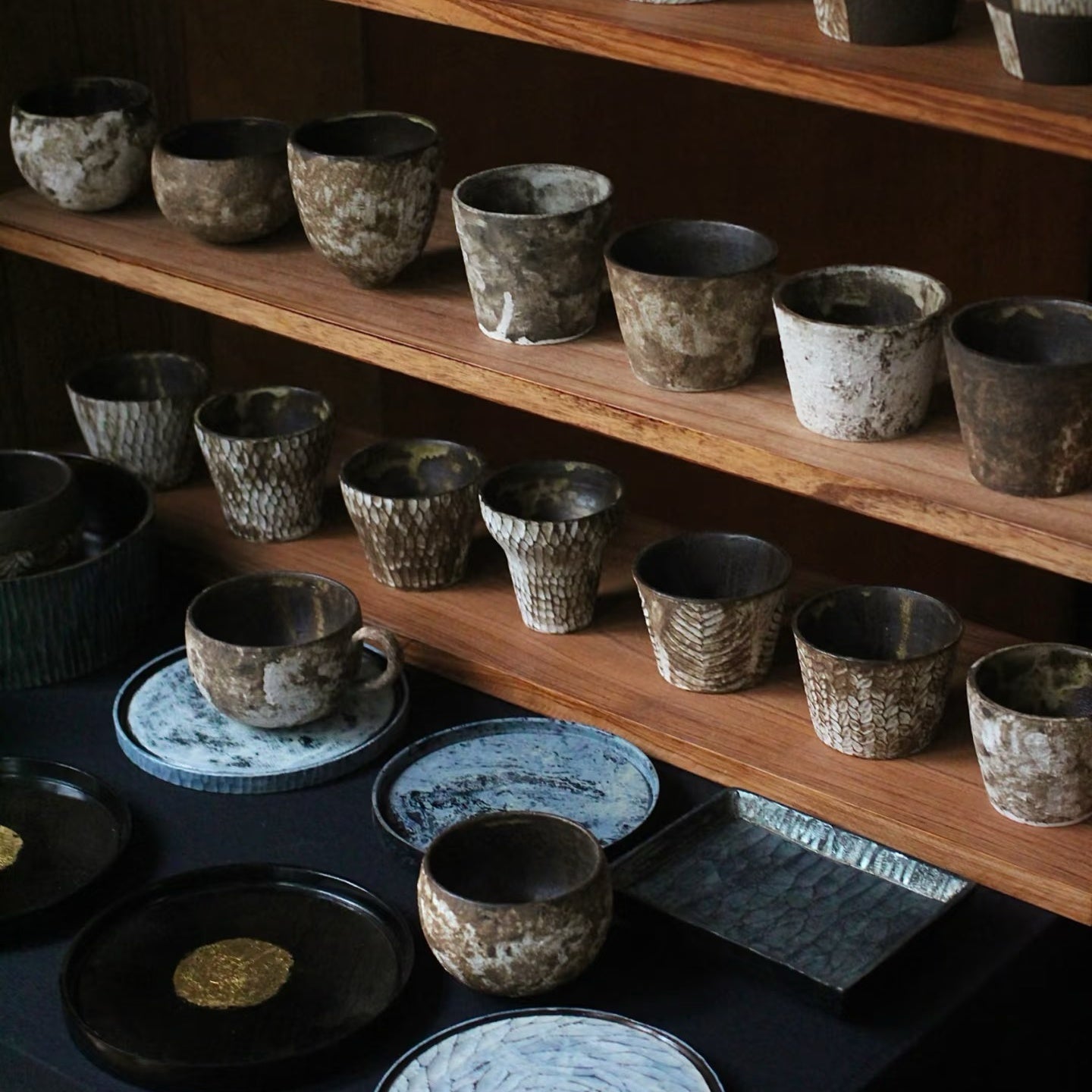 What Makes Wabi-Sabi Ceramics So Irresistible? (A Beginner’s Guide)